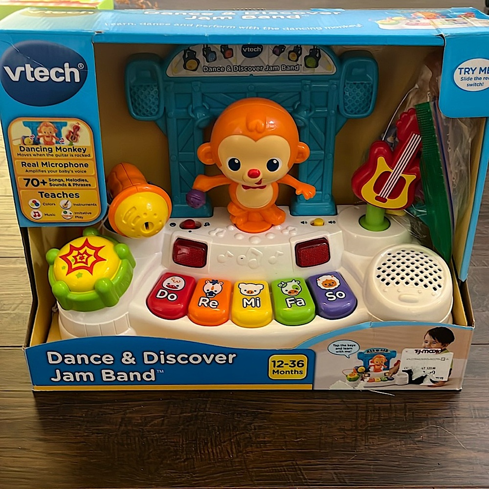 NWT - Dance & Discover Jam Band